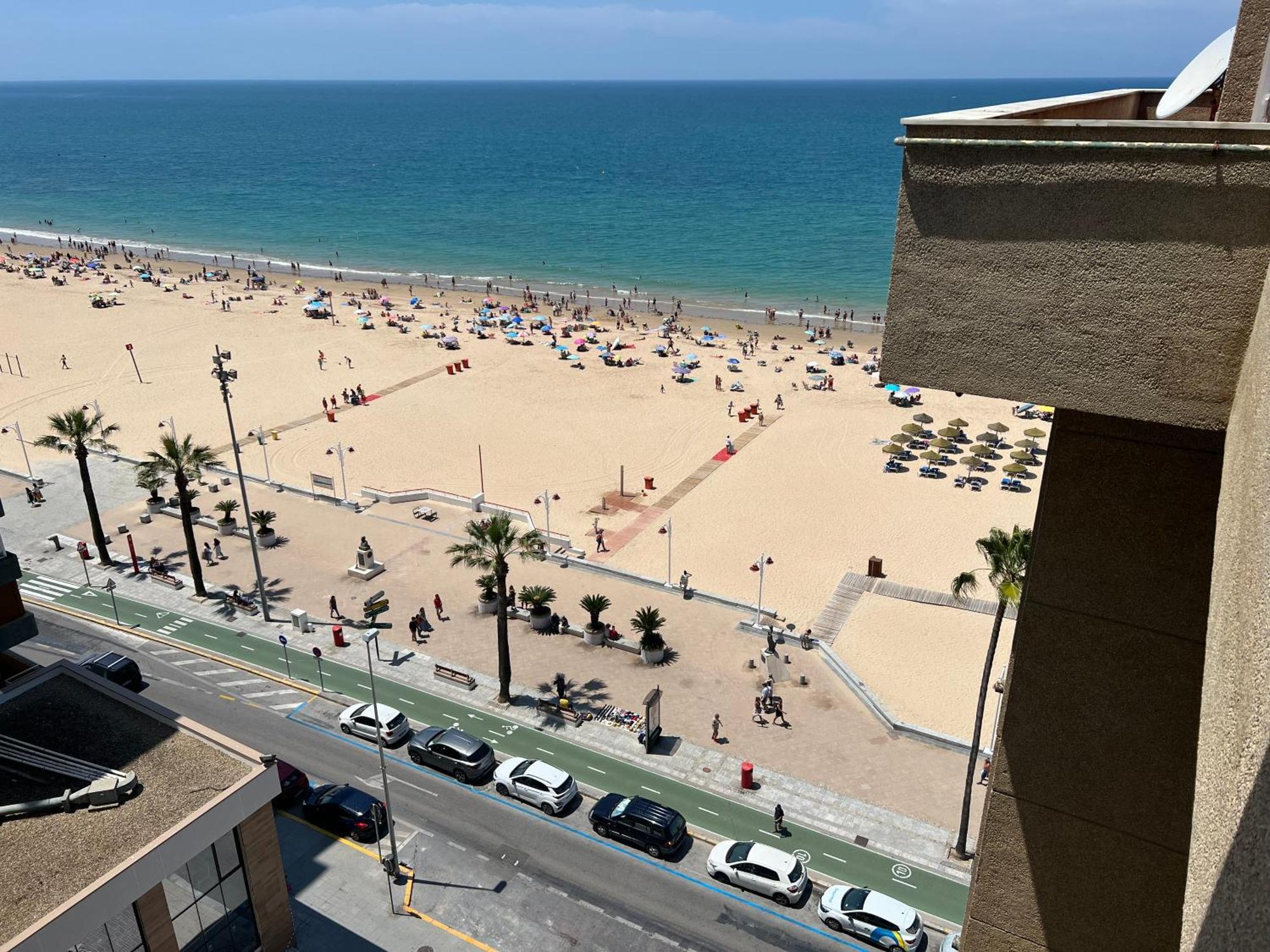 Atico Primera Linea De Playa. กาดิซ ภายนอก รูปภาพ